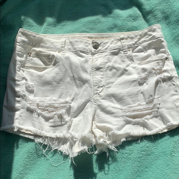 American Eagle Outfitters Pants - American Eagle White Hi-Rise Shortie Size 16